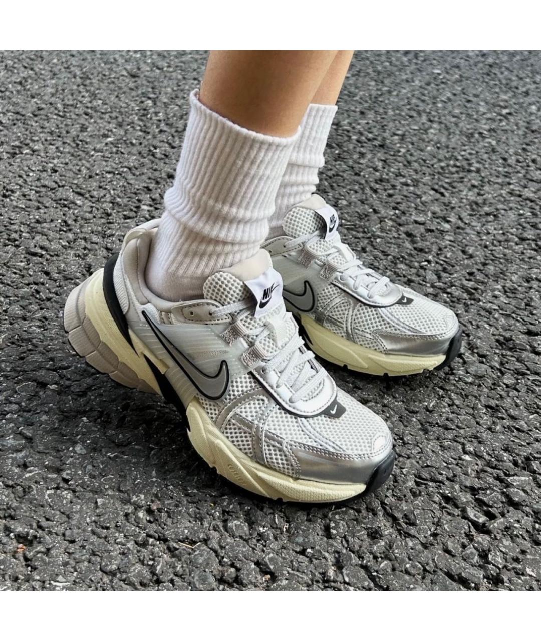 NIKE Серебряные кроссовки, фото 4