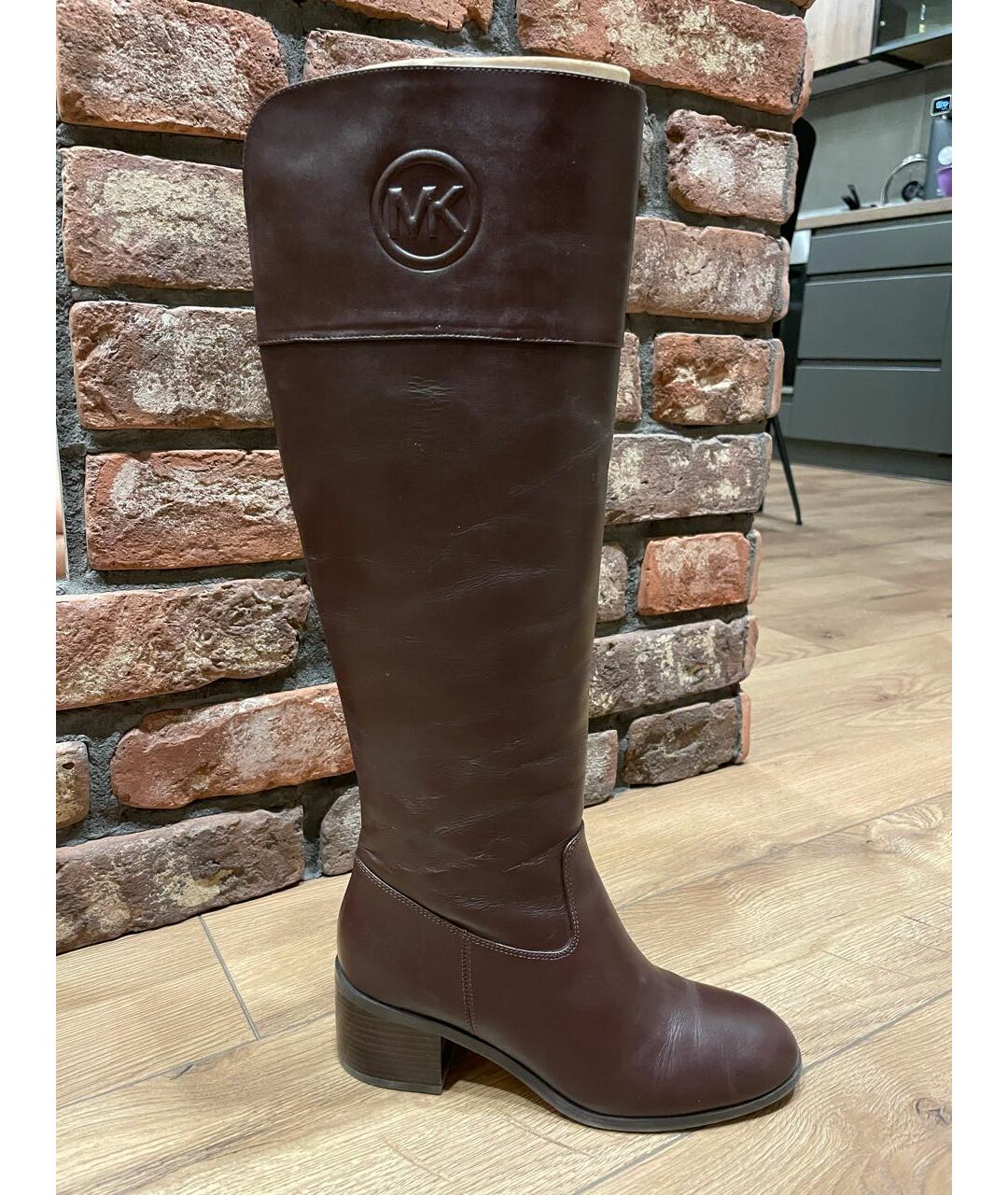 MICHAEL KORS Бордовые кожаные сапоги, фото 7