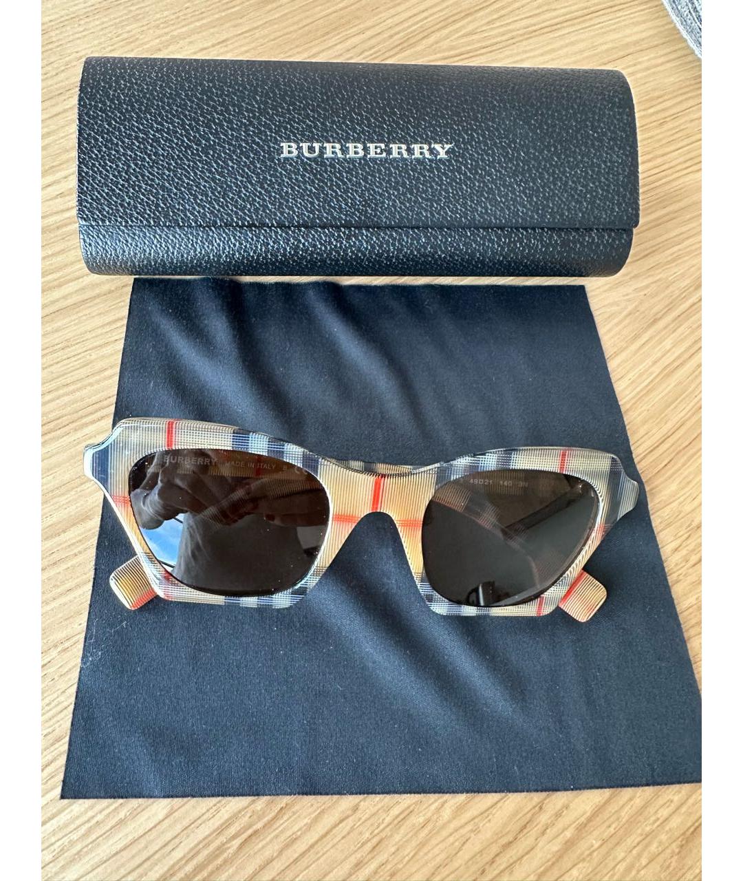 BURBERRY Коричневые пластиковые солнцезащитные очки, фото 6