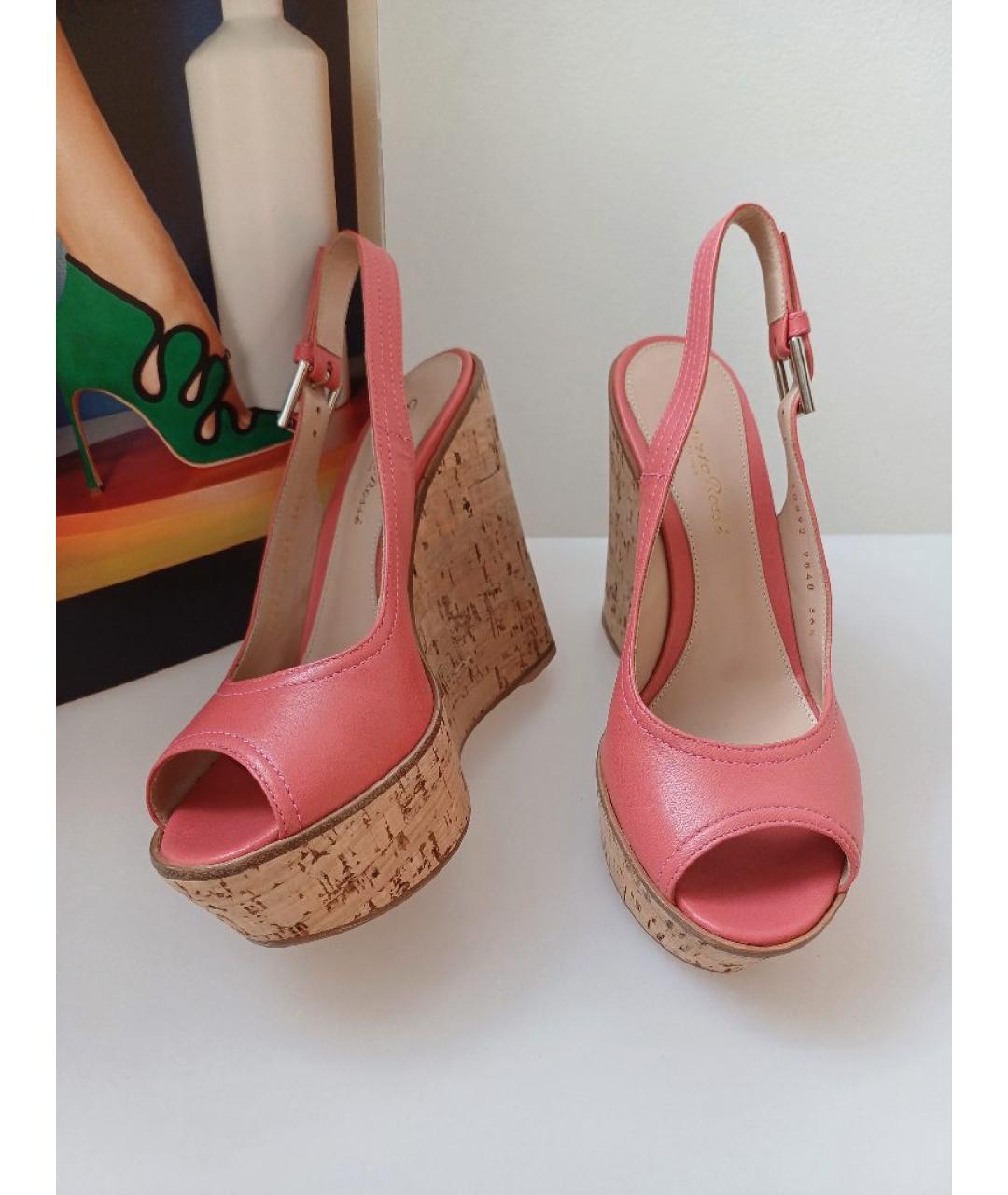 GIANVITO ROSSI Коралловые кожаные босоножки, фото 4