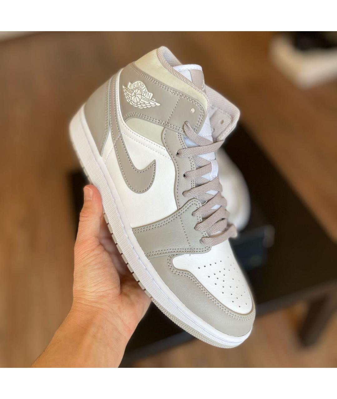 JORDAN Бежевые кожаные высокие кроссовки / кеды, фото 3