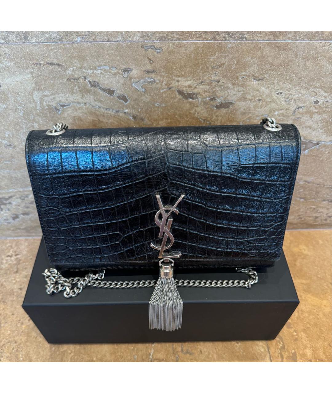 SAINT LAURENT Черная сумка через плечо из лакированной кожи, фото 4