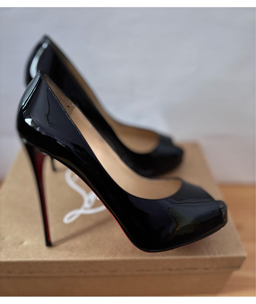 CHRISTIAN LOUBOUTIN Черные туфли из лакированной кожи, фото 9
