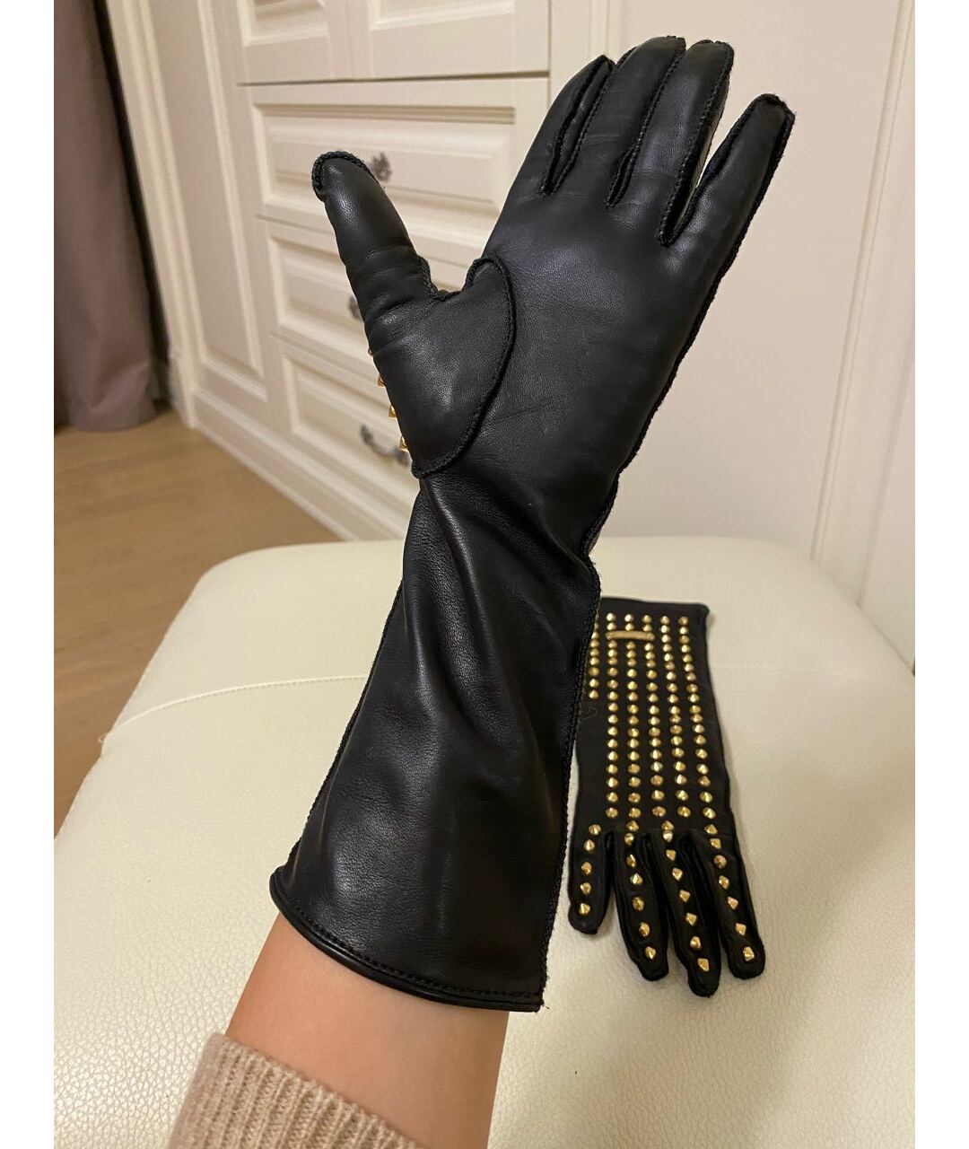 BURBERRY Черные кожаные перчатки, фото 2