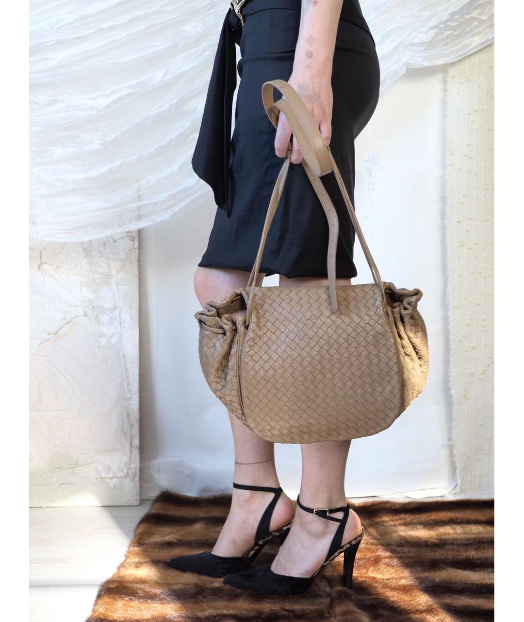 BOTTEGA VENETA Бежевая кожаная сумка через плечо, фото 4