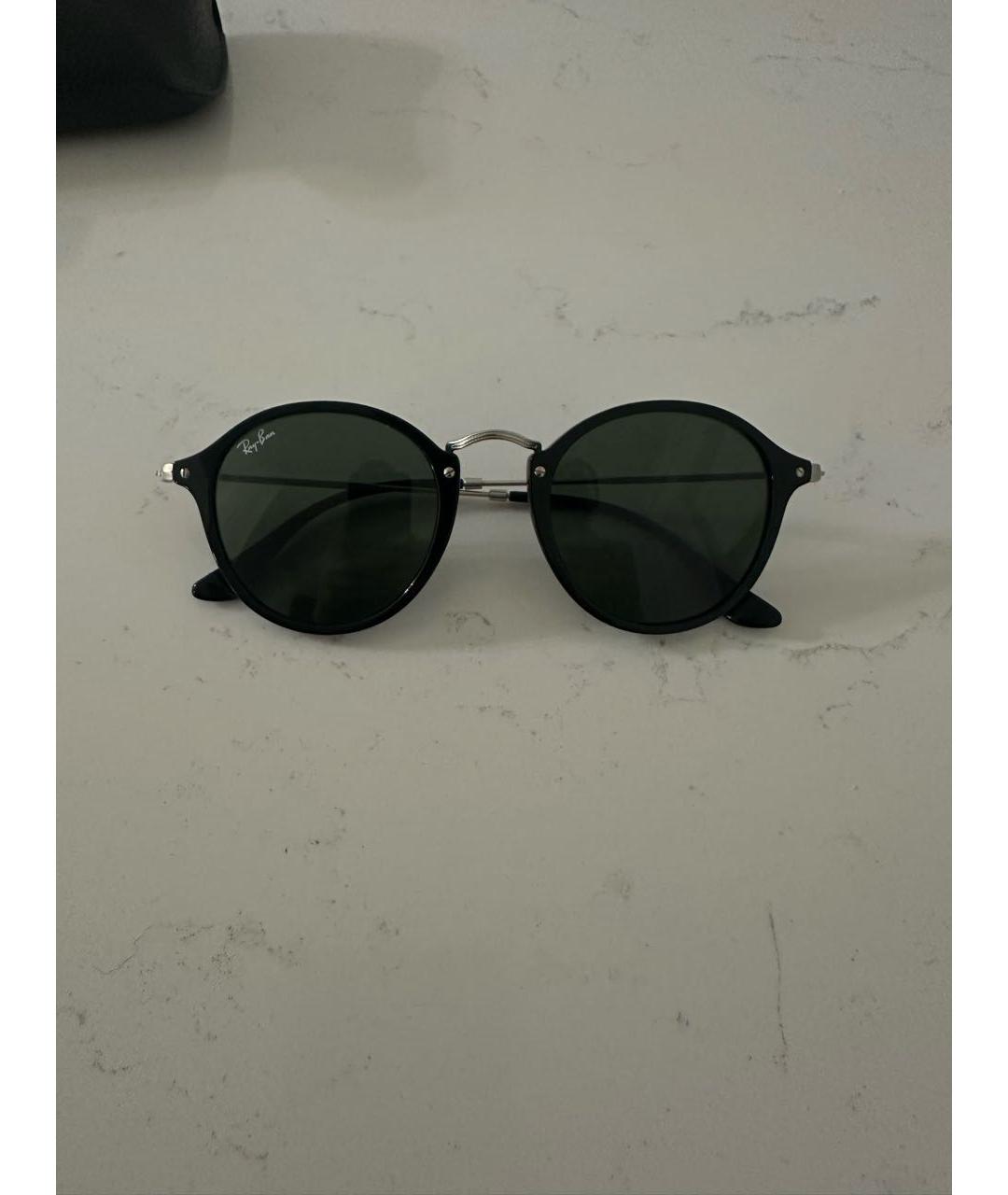 RAY BAN Черные пластиковые солнцезащитные очки, фото 4