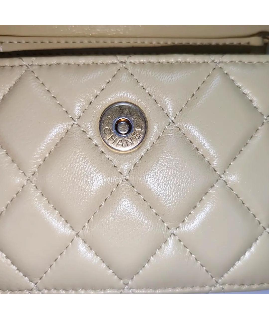 CHANEL Бежевая кожаная сумка через плечо, фото 6