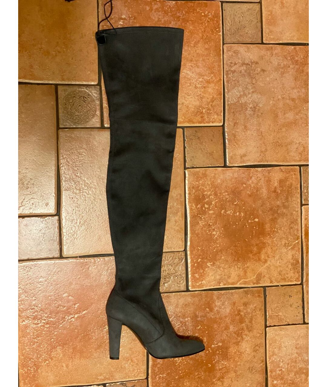 STUART WEITZMAN Серые замшевые ботильоны, фото 7