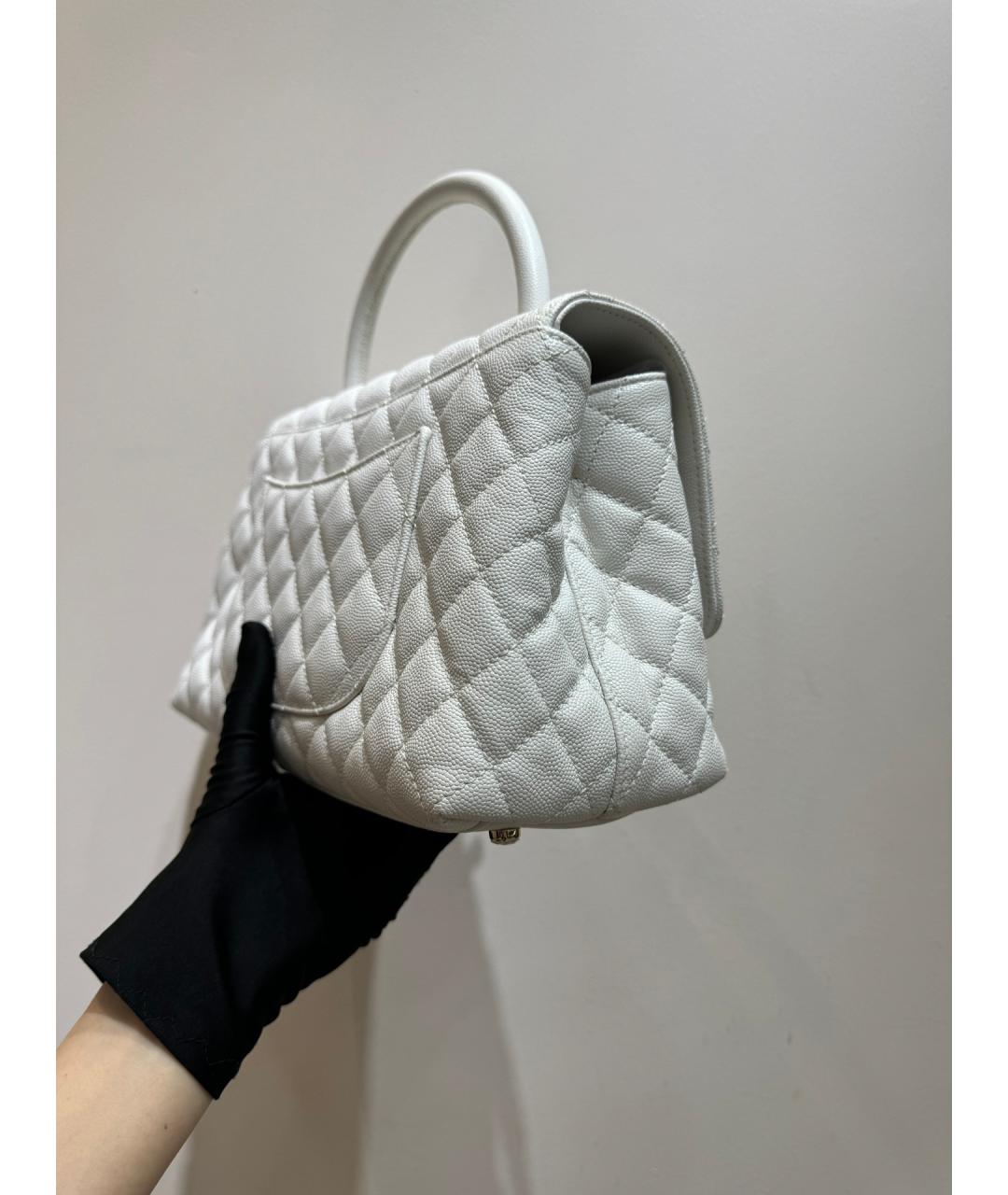 CHANEL Белая кожаная сумка через плечо, фото 4