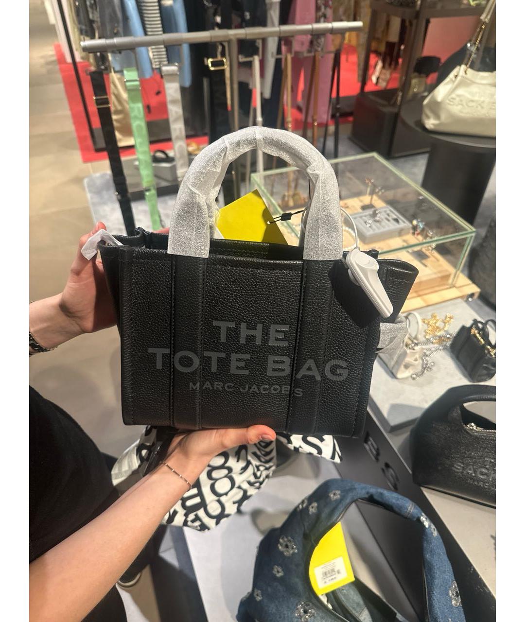 MARC JACOBS Черная кожаная сумка тоут, фото 7