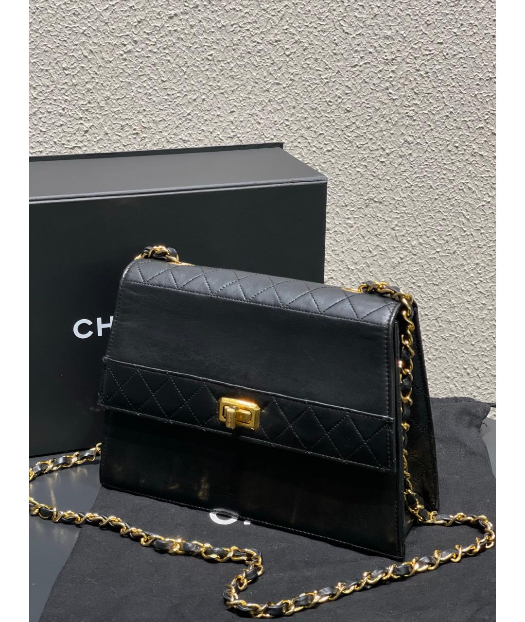CHANEL Черная кожаная сумка через плечо, фото 2
