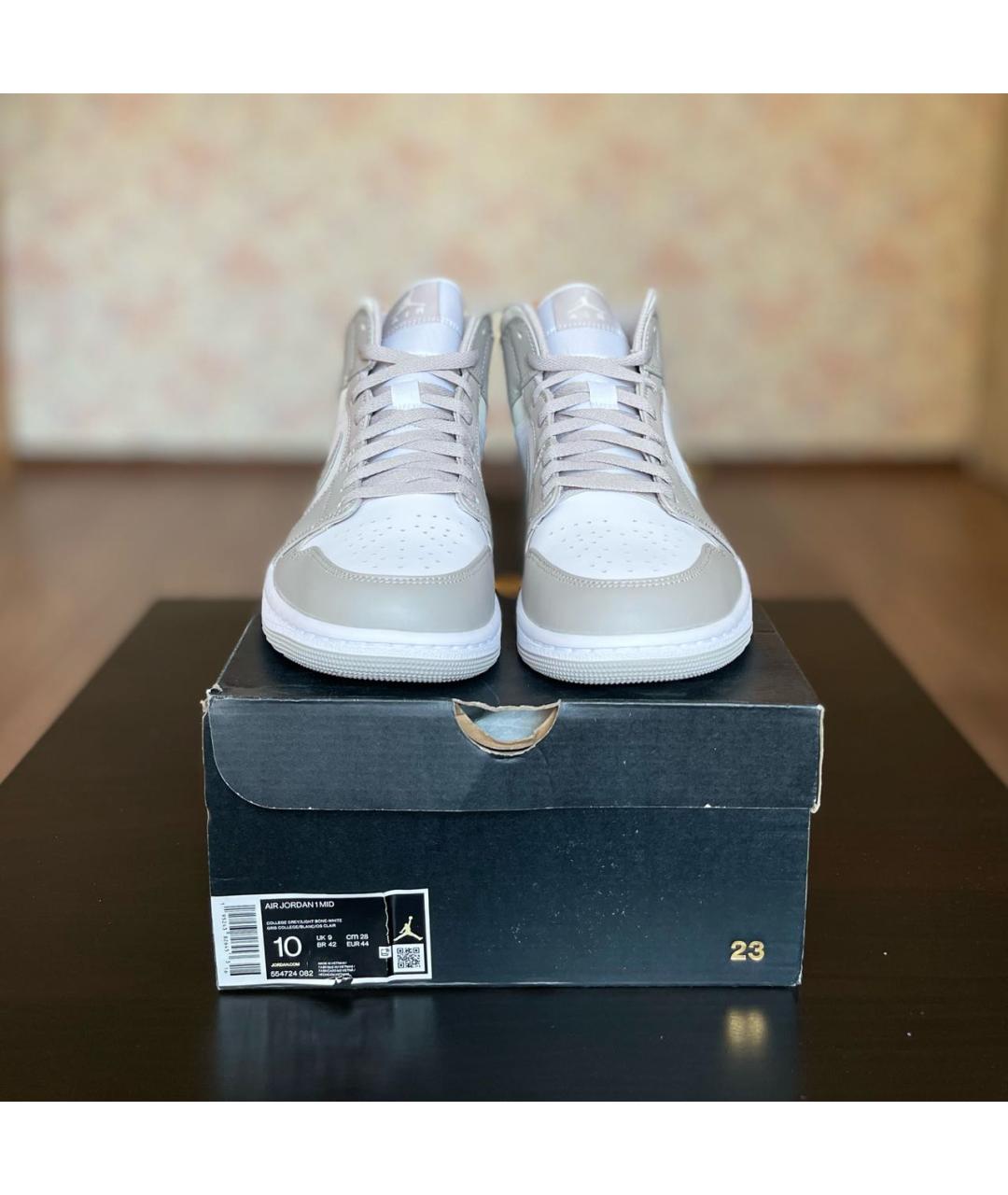 JORDAN Бежевые кожаные высокие кроссовки / кеды, фото 2