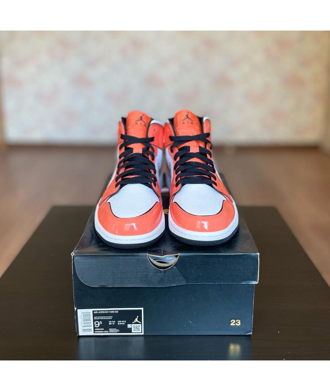 JORDAN Оранжевое высокие кроссовки / кеды из лакированной кожи, фото 2