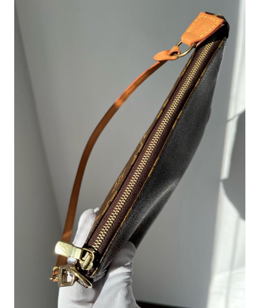 LOUIS VUITTON Коричневая кожаная сумка с короткими ручками, фото 7