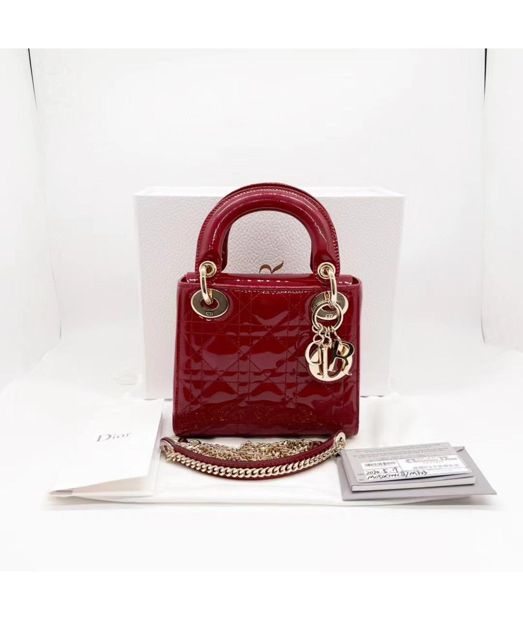 CHRISTIAN DIOR Красная сумка с короткими ручками из лакированной кожи, фото 5