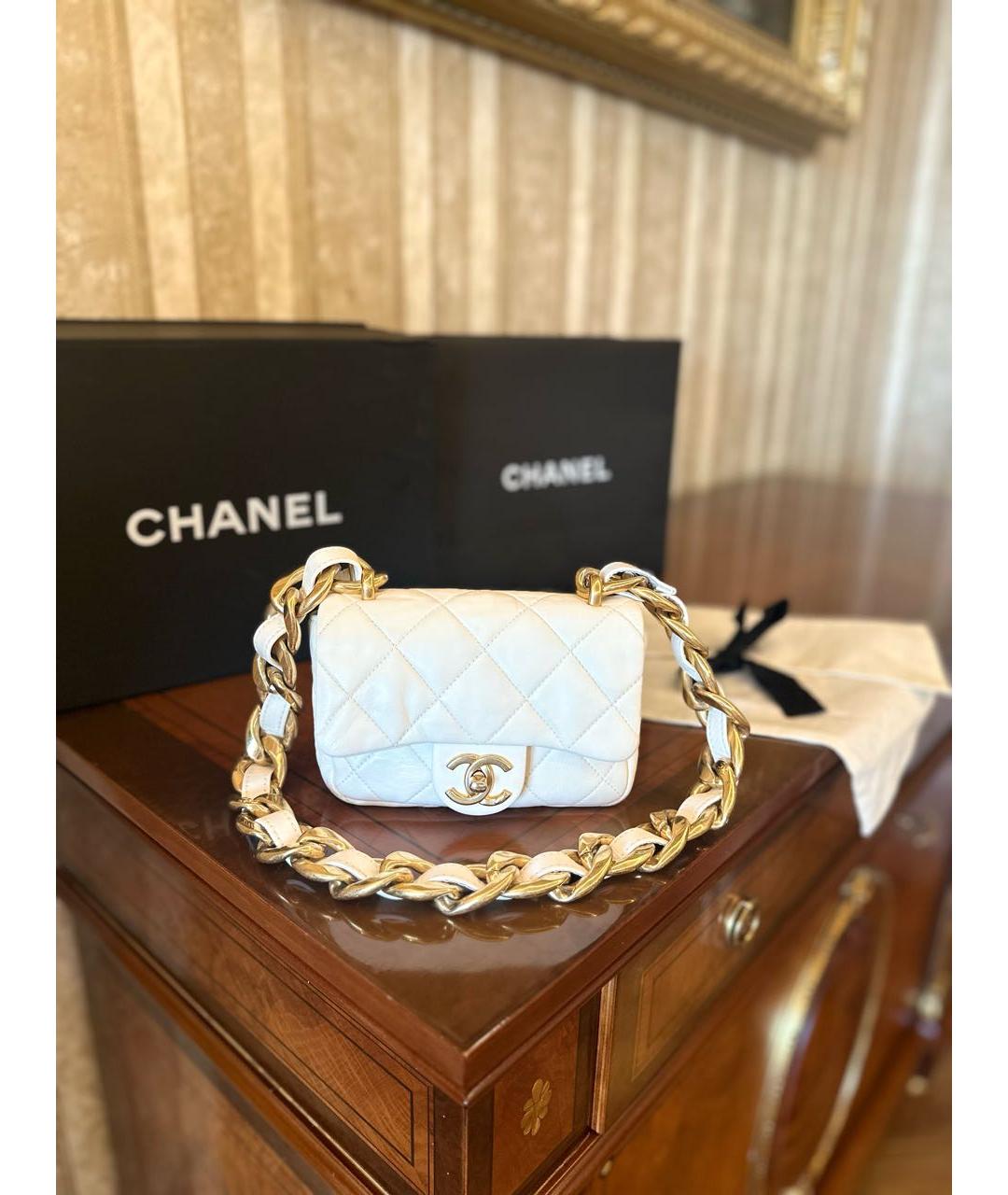 CHANEL Белая кожаная сумка через плечо, фото 4