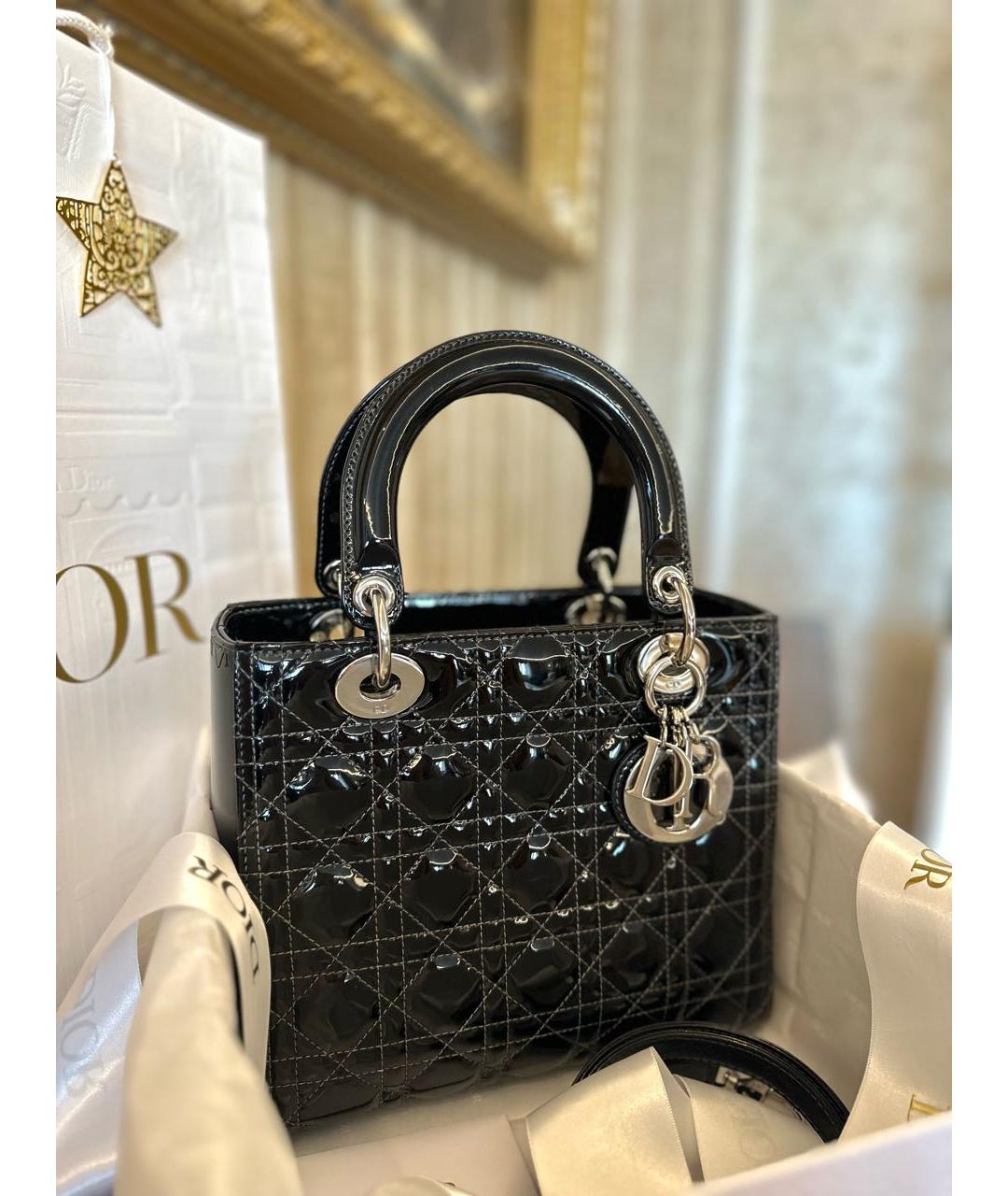 CHRISTIAN DIOR Черная сумка с короткими ручками из лакированной кожи, фото 5