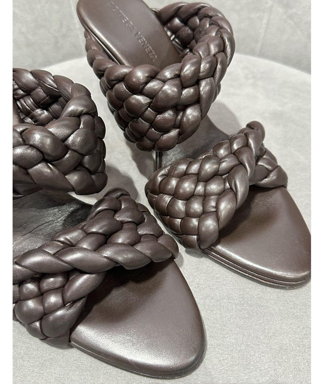 BOTTEGA VENETA Коричневые кожаные мюли, фото 6