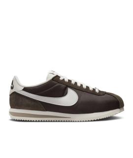 NIKE Кроссовки