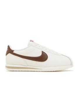 NIKE Кроссовки