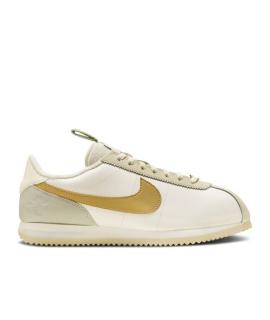 NIKE Кроссовки