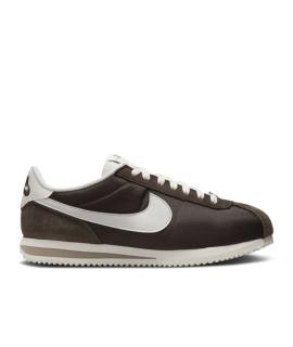 NIKE Кроссовки