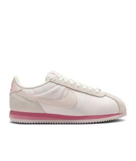 NIKE Кроссовки