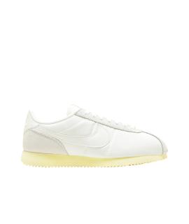 NIKE Кроссовки