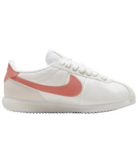NIKE Кроссовки