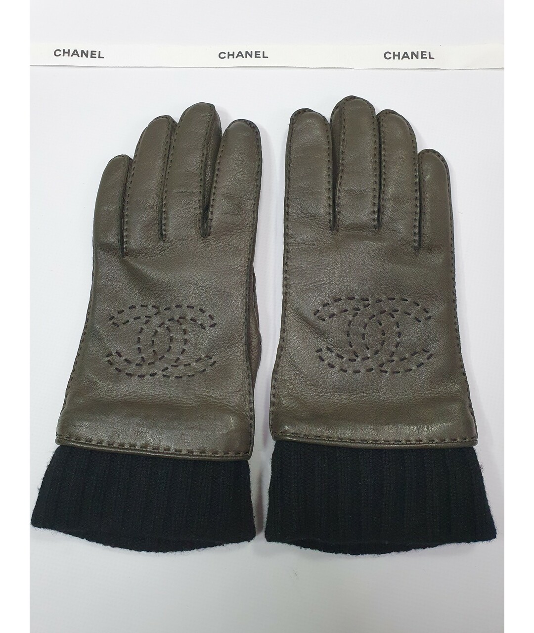 CHANEL PRE-OWNED Зеленые кожаные перчатки, фото 7