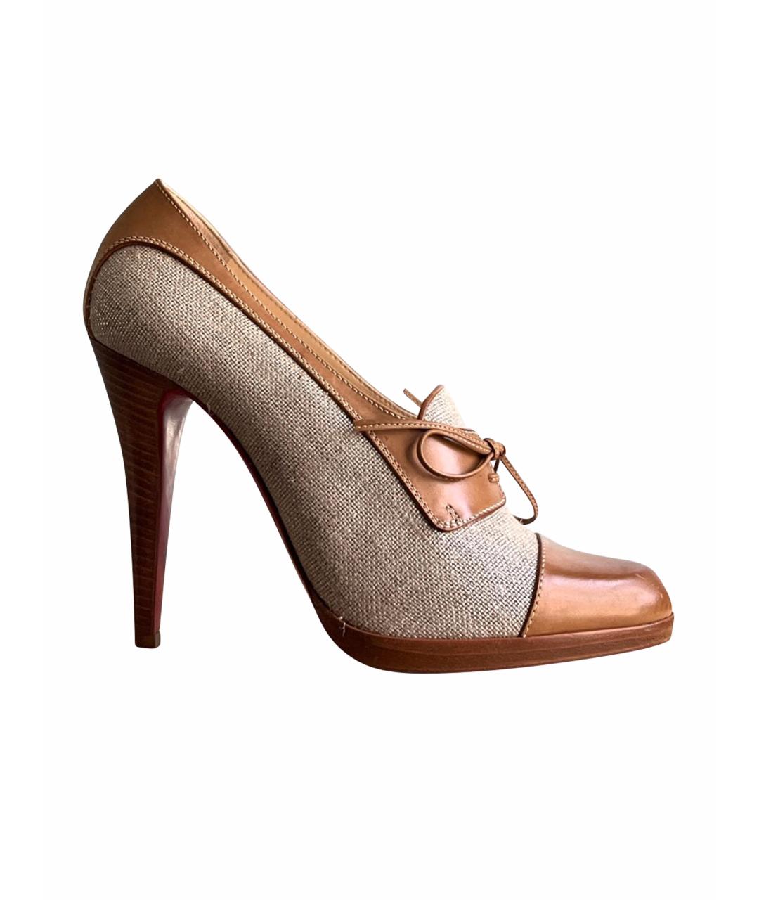 CHRISTIAN LOUBOUTIN Бежевые текстильные туфли, фото 1
