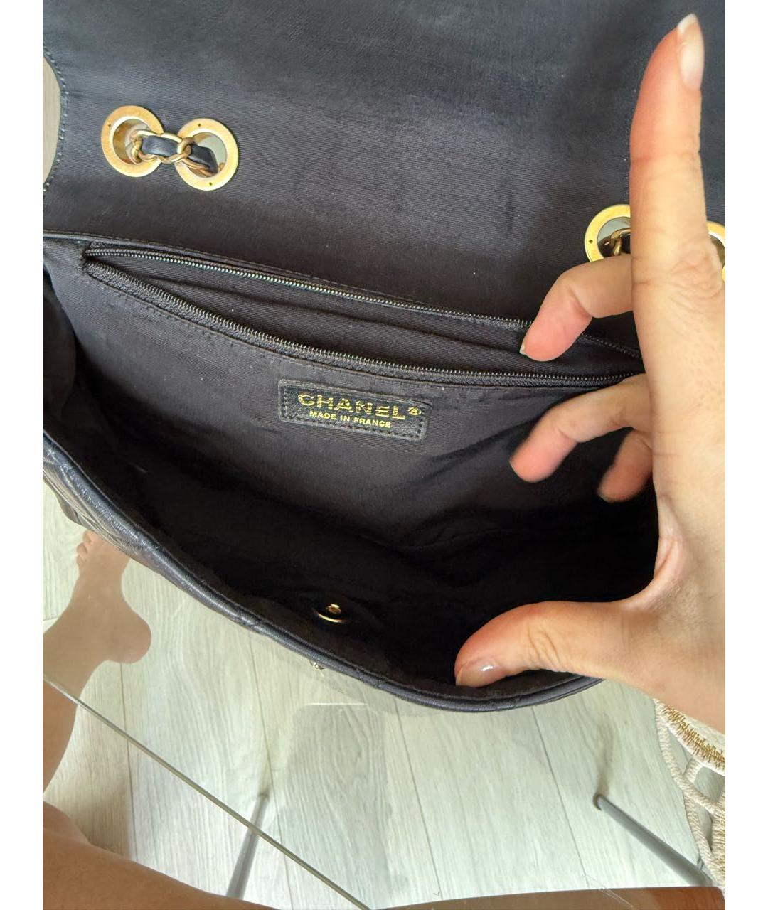 CHANEL Темно-синяя кожаная сумка через плечо, фото 5