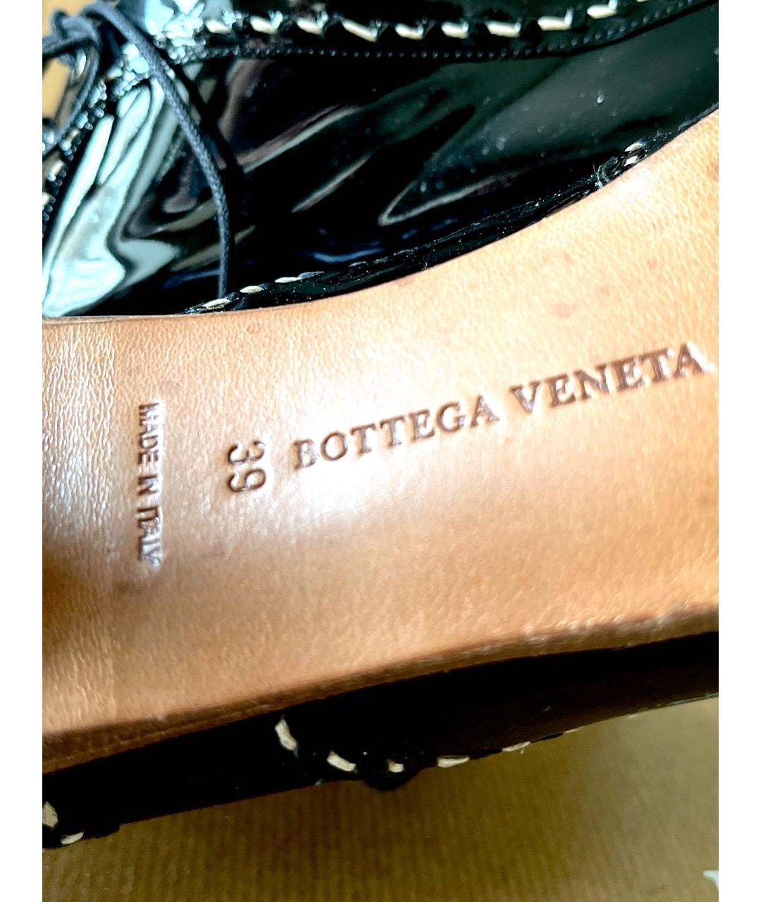 BOTTEGA VENETA Черные ботинки из лакированной кожи, фото 5