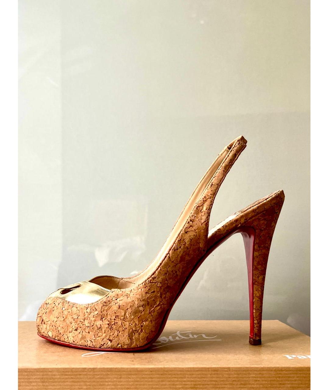 CHRISTIAN LOUBOUTIN Бежевые босоножки, фото 9