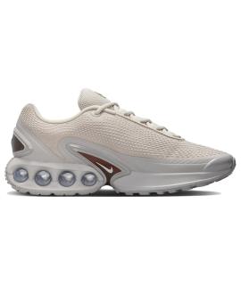 NIKE Кроссовки
