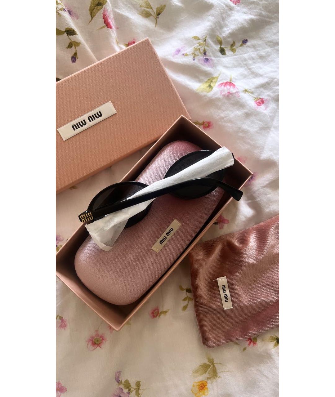 MIU MIU Черные пластиковые солнцезащитные очки, фото 5