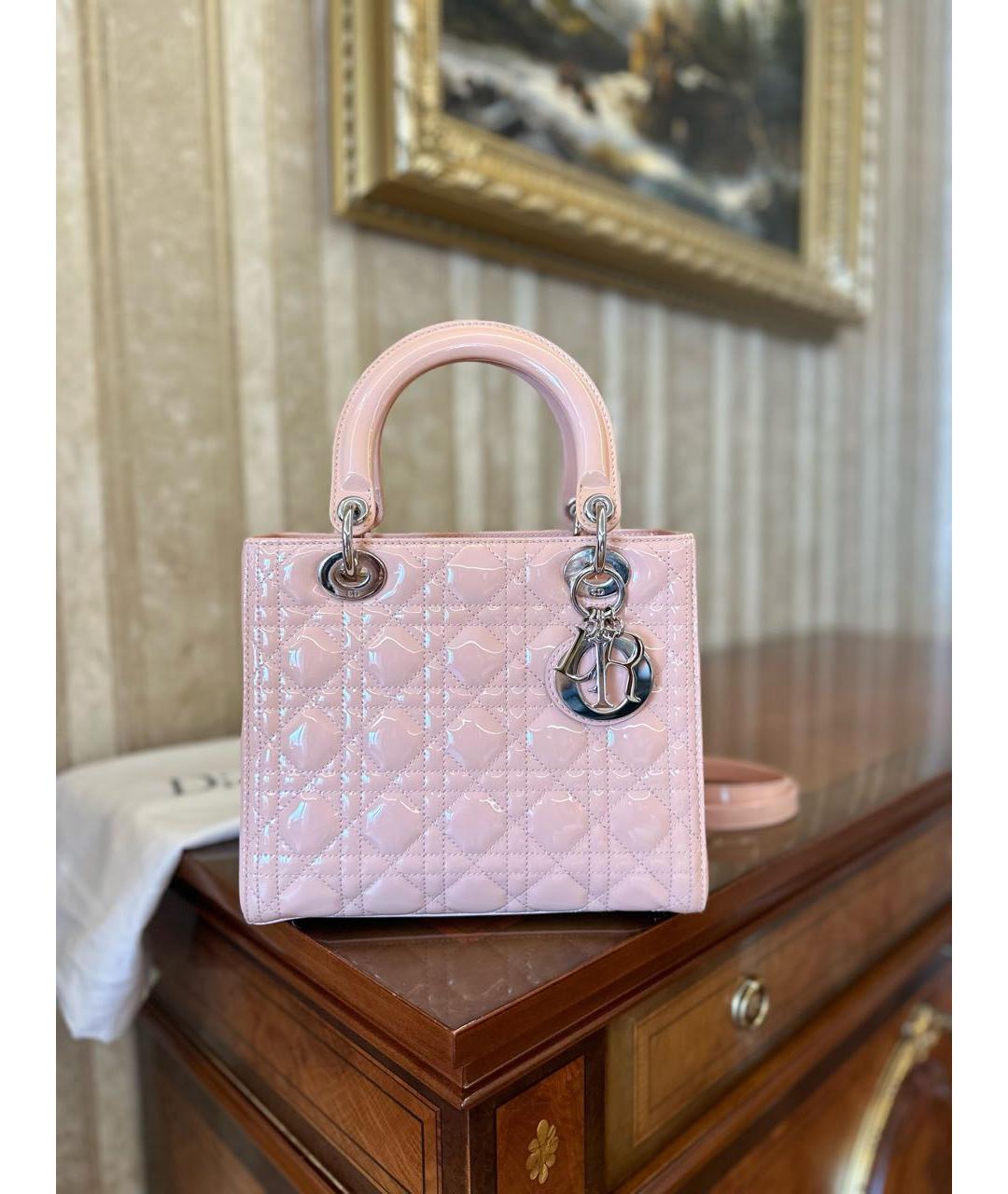 CHRISTIAN DIOR Розовая сумка с короткими ручками из лакированной кожи, фото 2