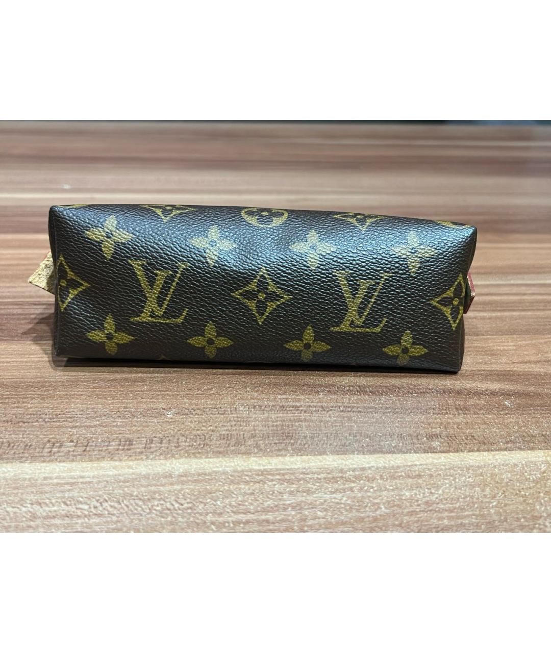 LOUIS VUITTON BEAUTY Коричневая косметичка из искусственной кожи, фото 8