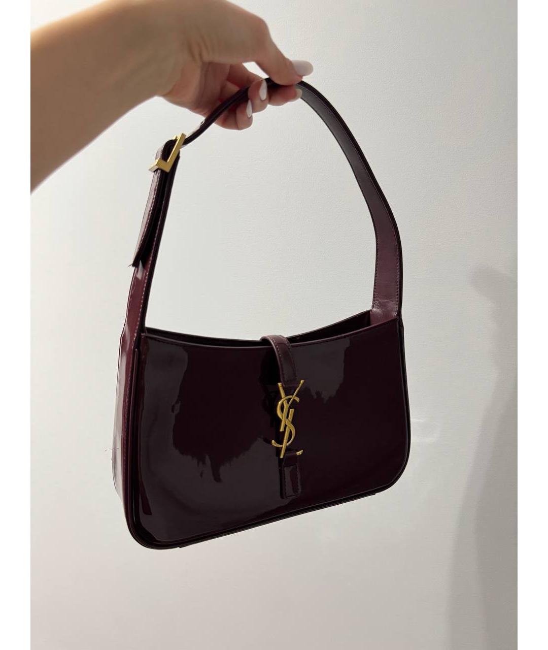 SAINT LAURENT Бордовая сумка с короткими ручками из лакированной кожи, фото 5
