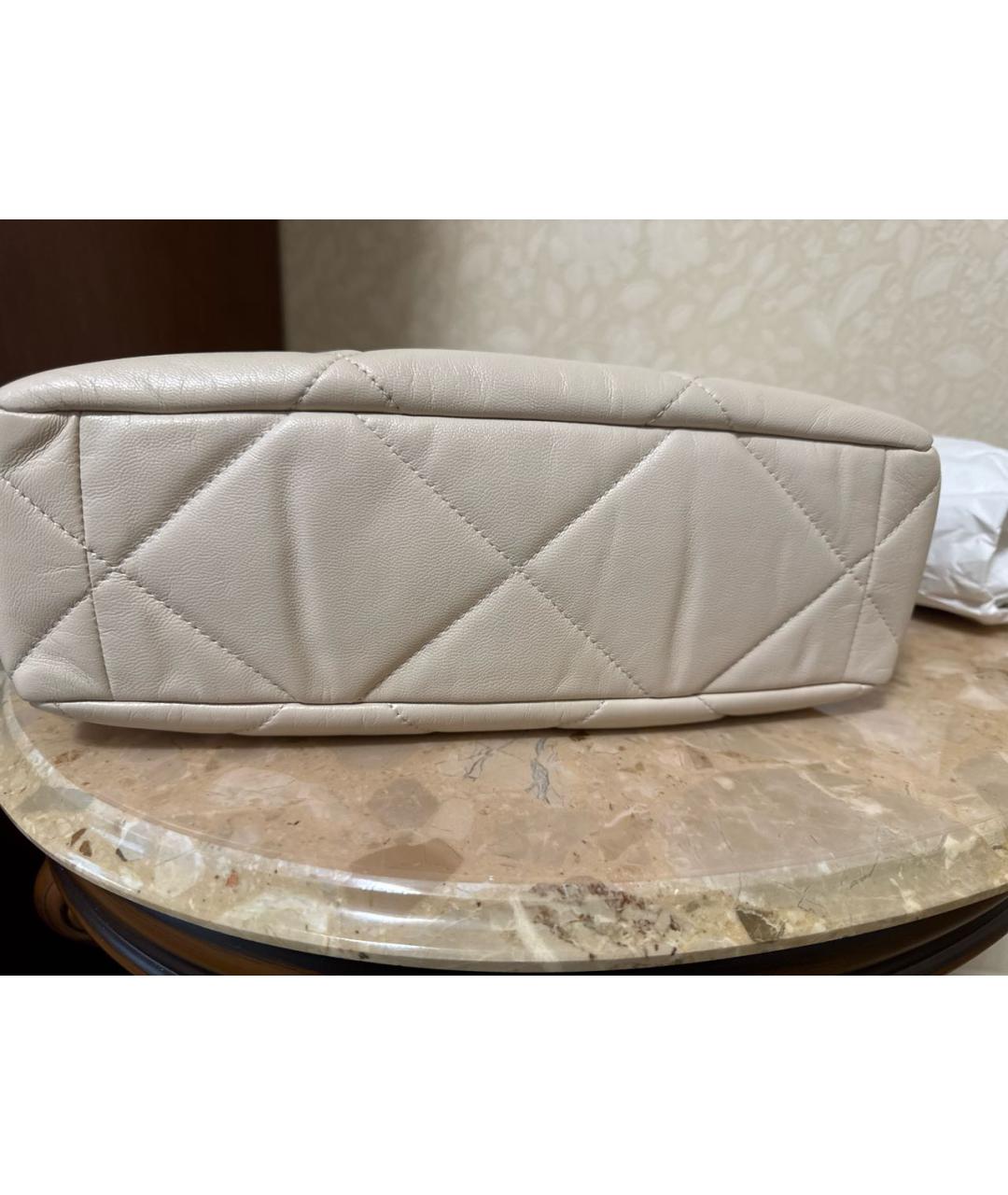 CHANEL Бежевая кожаная сумка через плечо, фото 5
