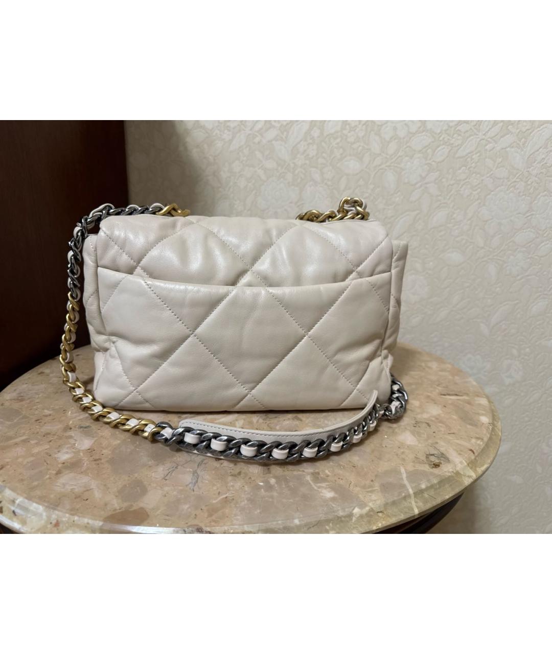 CHANEL Бежевая кожаная сумка через плечо, фото 3