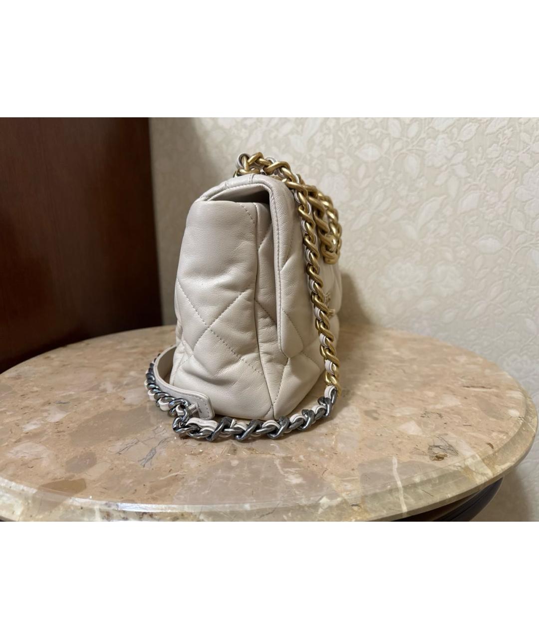 CHANEL Бежевая кожаная сумка через плечо, фото 2