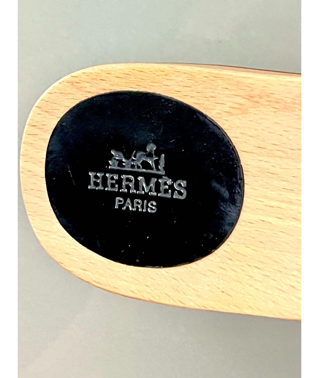 HERMES Черные шлепанцы из лакированной кожи, фото 4