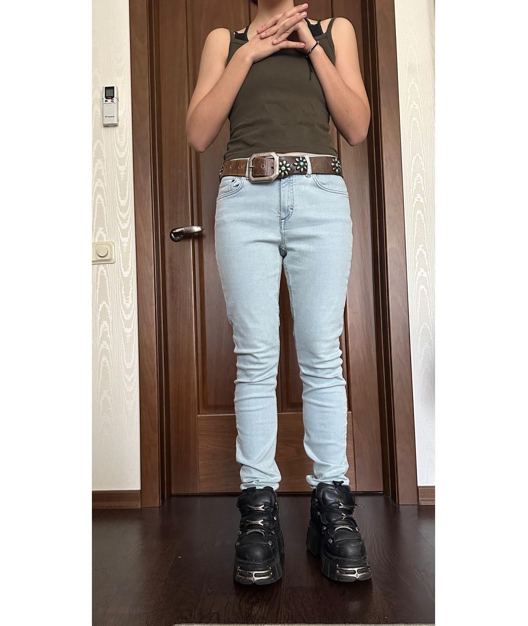 ACNE STUDIOS Голубые хлопко-эластановые джинсы слим, фото 2