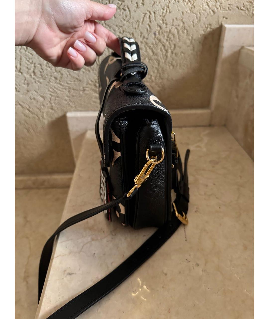 LOUIS VUITTON Черная кожаная сумка через плечо, фото 3