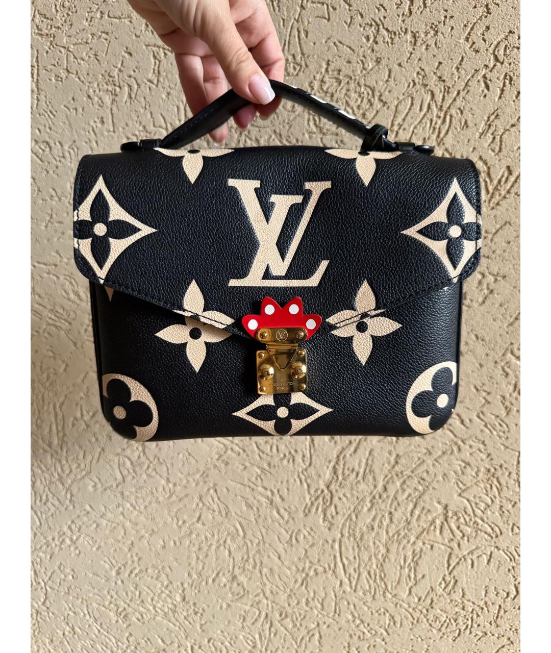 LOUIS VUITTON Черная кожаная сумка через плечо, фото 2