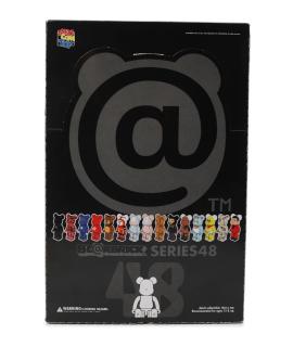 BEARBRICK Скульптура