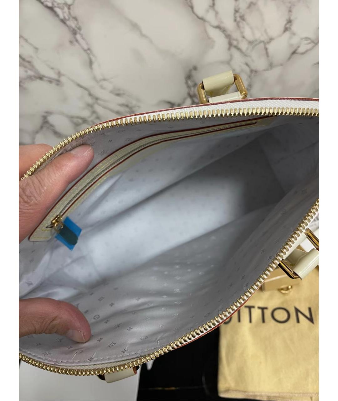 LOUIS VUITTON Белая кожаная сумка с короткими ручками, фото 7