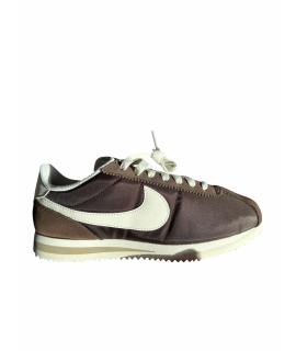 NIKE Кроссовки