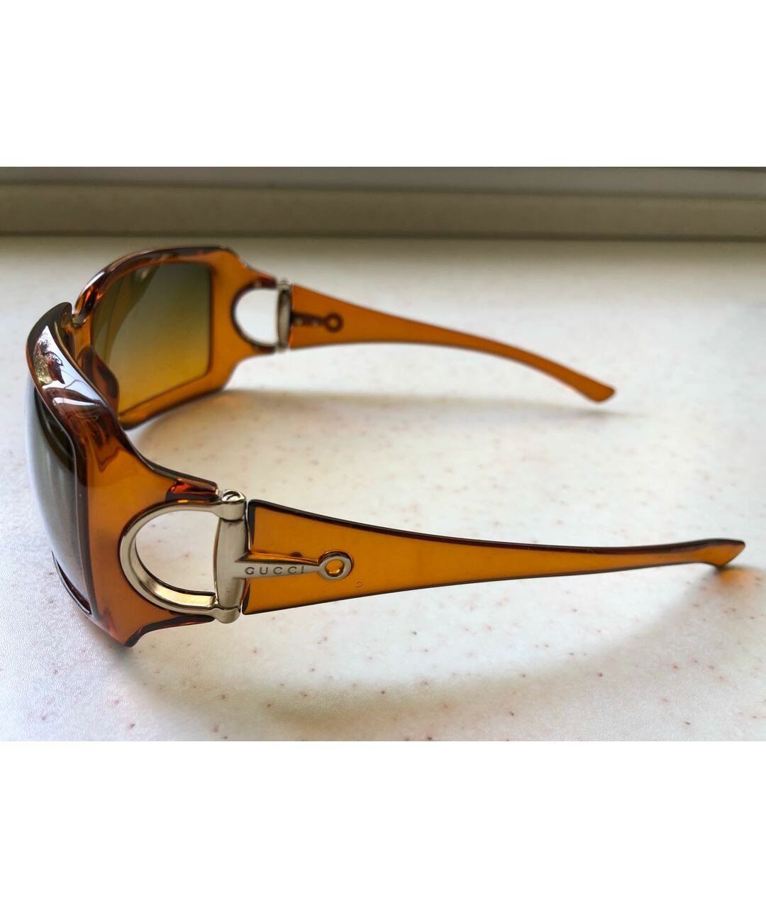 GUCCI Коричневые пластиковые солнцезащитные очки, фото 2